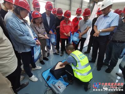 江漢建機 防患于未然，“體驗式”工傷預(yù)防宣教進現(xiàn)場